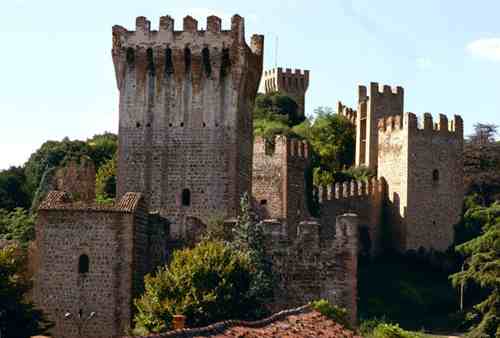 medieval walled cities. Este, Italy